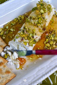 15 Easy, Elegant Appetizer Ideas for Your Oscars Viewing Party: Honey and Pistachio Goat Cheese Appetizer